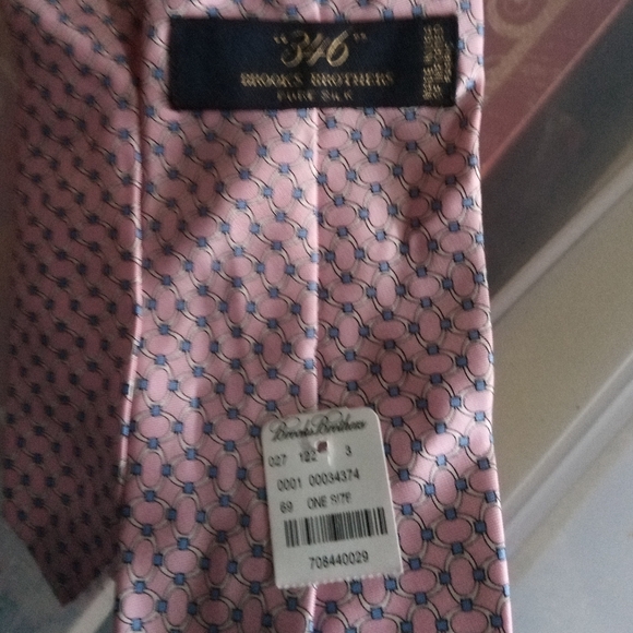 New with tag brooks brothers pink tie - Picture 3 of 3